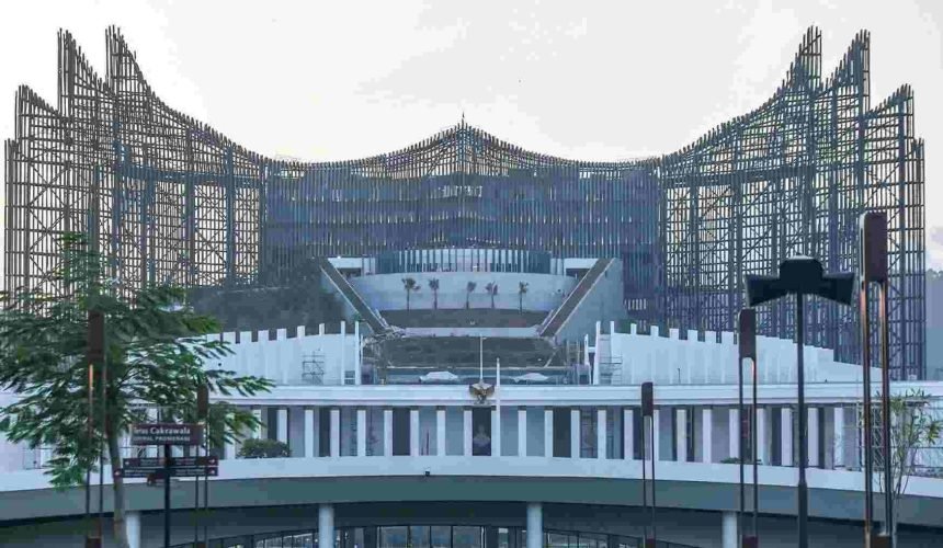 Wacana moratorium pembangunan IKN terus menguat. Wakil Ketua DPR RI dari Partai Nasdem Saan Mustopa yang mengusulkan itu dan menyarankan agar Wapres Gibran berkantor di IKN. dok.