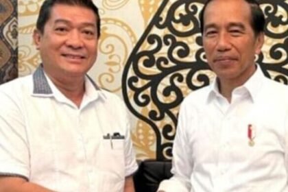Silfester Matutina dan Presiden ke-7 Joko Widodo (Jokowi).