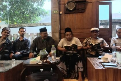 Forum Jelata Nahdliyyin meminta elite PBNU segera mengakhiri konflik dan mengembalikan konsesi tambang ke negara.