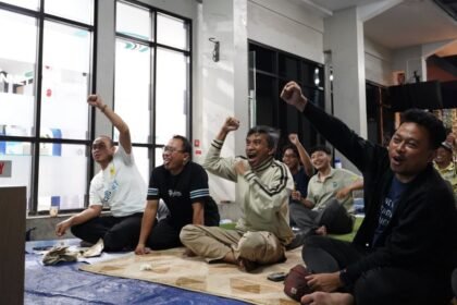 NOBAR GEMBIRA ICONNET: Pelanggan, masyarakat, dan karyawan PLN Icon Plus mengikuti kegiatan Nobar Gembira ICONNET di Kantor PLN Icon Plus SBU Regional Jawa Bagian Tengah, Semarang, Rabu (15/7/2026). (Foto: Ist)