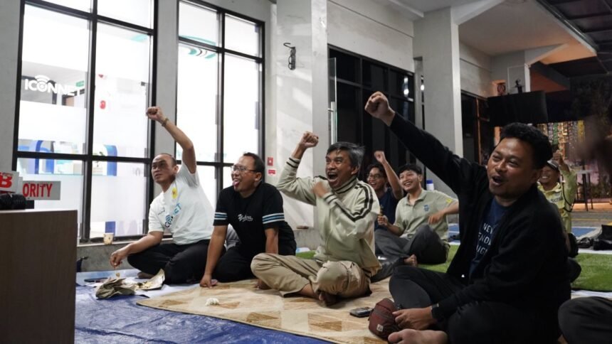 NOBAR GEMBIRA ICONNET: Pelanggan, masyarakat, dan karyawan PLN Icon Plus mengikuti kegiatan Nobar Gembira ICONNET di Kantor PLN Icon Plus SBU Regional Jawa Bagian Tengah, Semarang, Rabu (15/7/2026). (Foto: Ist)