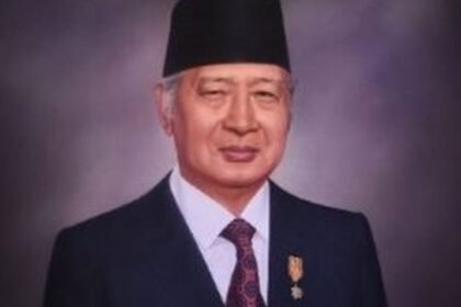 Presiden ke-2 RI, Soeharto. Gelar Pahlawan Nasional untuk Soeharto digugat di PTUN Jakarta.